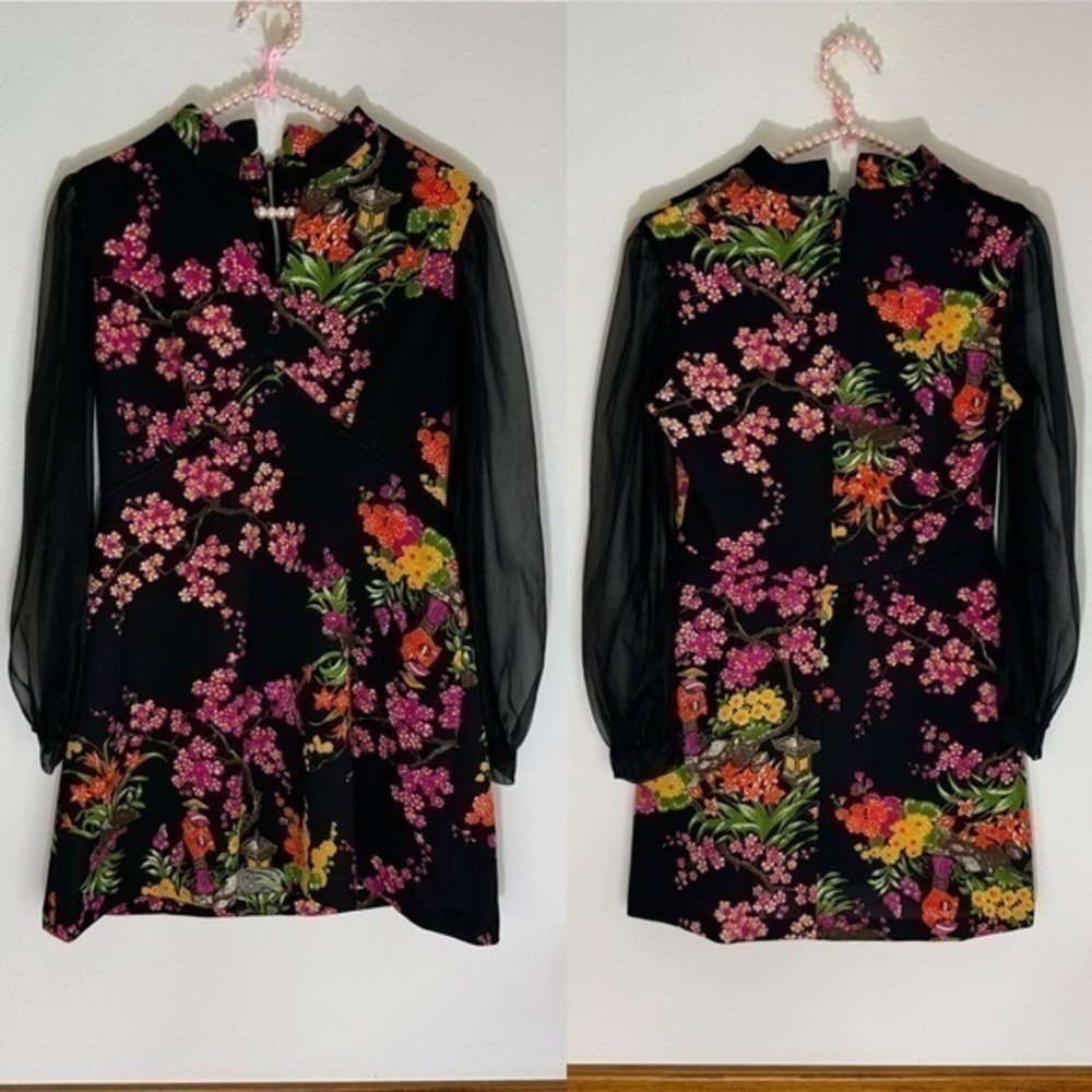 Vintage flower child minidress with sheer mesh sleeves